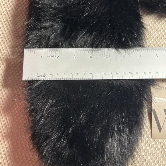 Worthington Faux Fur Wrap Scarf – Black – New With Tags - Picture 6 of 8